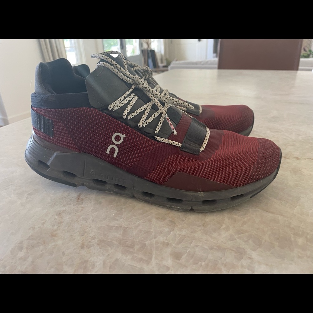 Mens on cloud cloud novas